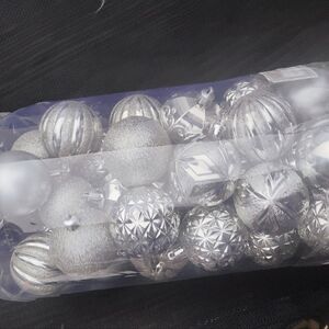 40 Shatterproof Ornaments